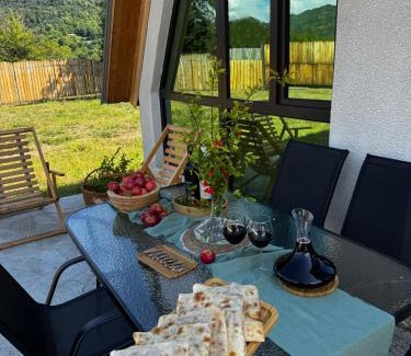 Ambrolauri Cabin | Cottage Velli