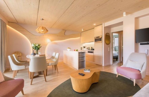 Bailly-Romainvilliers Apartment | Cottage VIP by Interhome