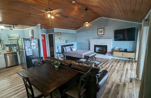 Yulee House | Cottage w/marsh view and dock, 10-15 min to beach