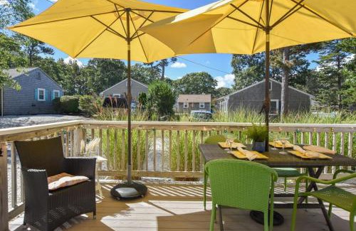 Wellfleet House | Cottage w Private Association Pool