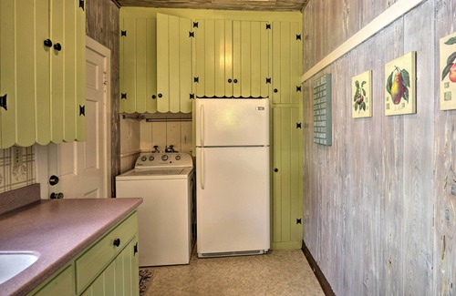 Lake Wales Cottage | Cottage w/Private Pool - Walk to Lake Wales!