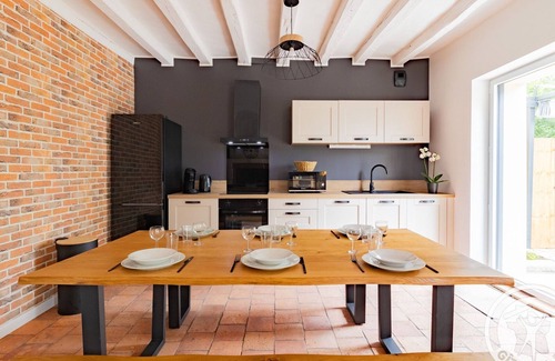 Chalonnes-sur-Loire Cottage | Cottage with private SPA, air conditioning, and Loire views