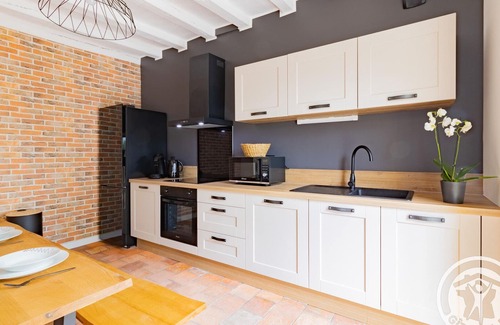 Chalonnes-sur-Loire Cottage | Cottage with private SPA, air conditioning, and Loire views