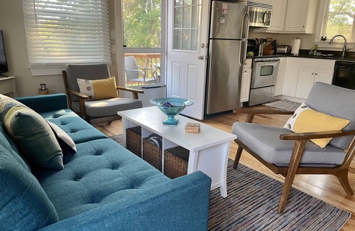 North Truro Cottage | Cottage with bonus living area in N. Truro, on the beautiful Outer Cape