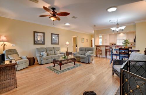 Murrells Inlet House | Cottage with Deck and Pool Access about 6 Mi to Beach