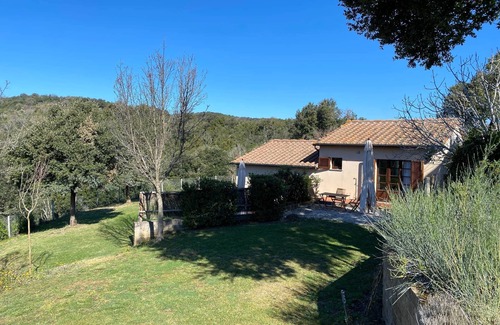 Sassetta Apartment | Cottage with Garden Verde