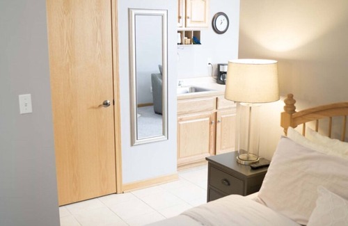 Berlin Cottage | Cottage with jacuzzi, Downtown Berlin Ohio
