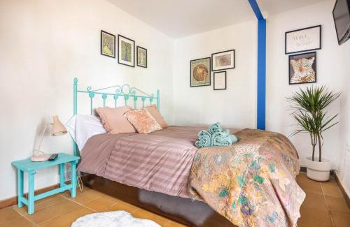 El Garrobo House | Cottage with Jacuzzi, Sierra Norte, close to Seville