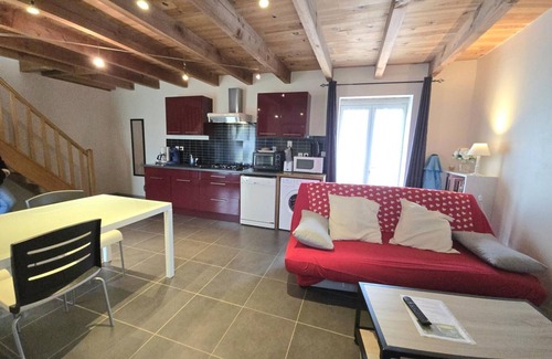 Naussannes Cottage | Cottage with private pond, shared pool and WiFi in Dordogne