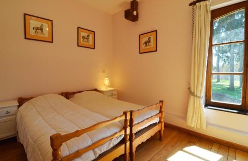 Barvaux-Condroz House | Cottage with Tennis Court, cleaning included
