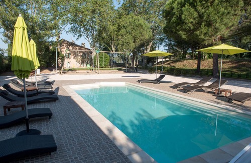 Ouveillan Cottage | Cottage with view of the Canal du Midi in the heart.