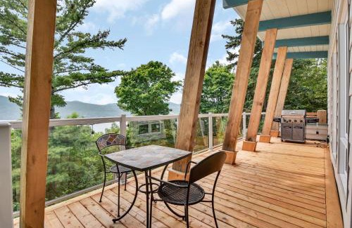Baie-St-Paul House | Cottage with water view and hot tub - Le pin blanc