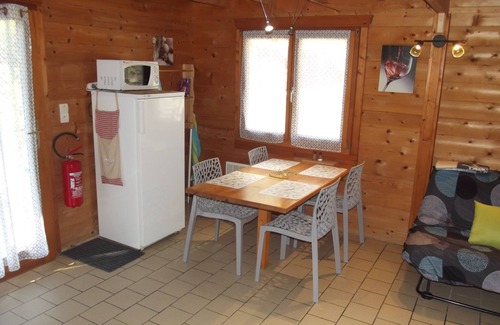 Saint-More Ski Chalet | Cottage wooden chalet near Vézelay in the countryside