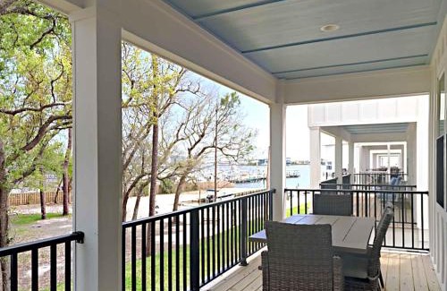 Orange Beach House | Cottages at Old Bay #1
