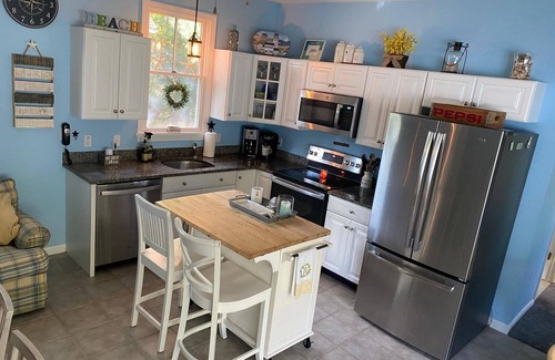 Summer Village Cottage | Cottages at Summer Village, fully furnished cottage, Wi-fi, heated pools, hot tub