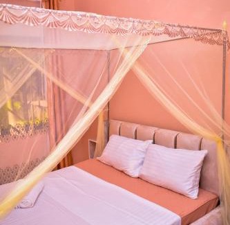 Kilifi Apartment | Cottages - Beach 5min, Wifi, SmartTV, Parking - by Mango Tree Cottages Kilifi