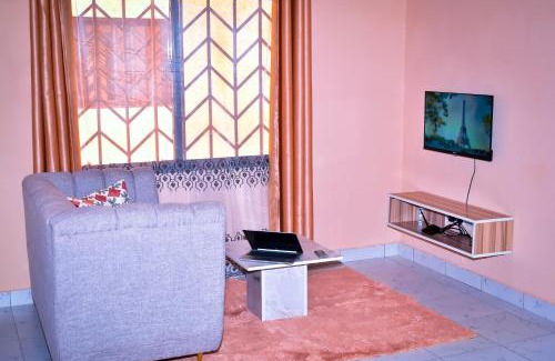 Kilifi Apartment | Cottages - Beach 5min, Wifi, SmartTV, Parking - by Mango Tree Cottages Kilifi