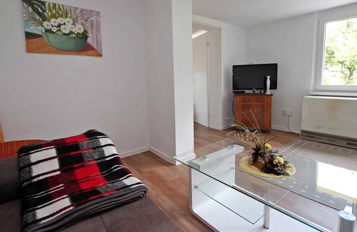 Wanzka House | Cottages Hoffelde SEE 8070 - SEE 8072 - small FH poppy
