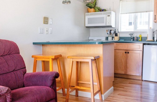 Sitka Cottage | Cottages on Monastery – A Downtown Sitka Retreat