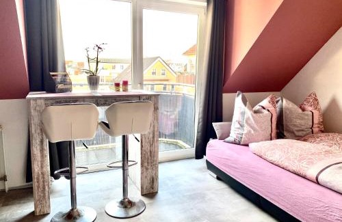 Cottbus Apartment | Cottbus-Apartments - Red Apartment I privat I Wifi I Küche I Balkon