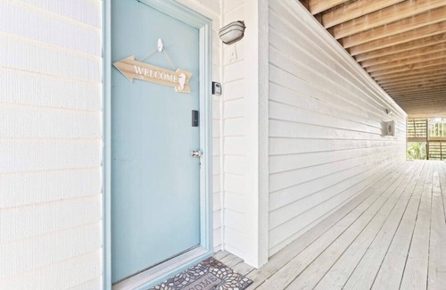 Orange Beach Condo | Cotton Bayou 2A is a private beach getaway! Condo located on the 1st floor