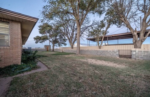 Lubbock House | Cotton Court - 2BR/2BA- Country Living