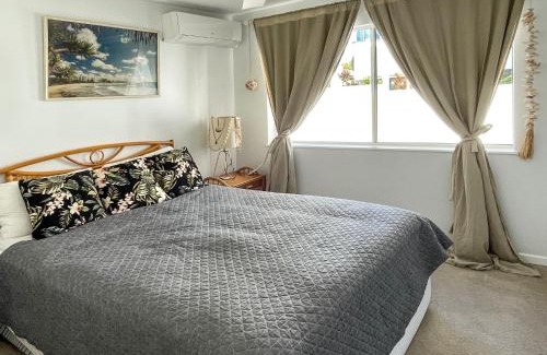 Maroochydore Apartment | Cotton Tree Waterfront with Jetty