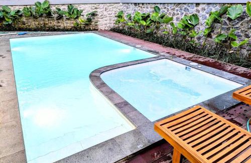Parongpong Villa | Cottonwood Salvia - Jacuzzi Pool BBQ Pingpong