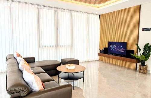Parongpong Villa | Cottonwood Salvia - Jacuzzi Pool BBQ Pingpong