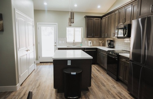 Overgaard Cabin | Cougar Canyon Unit B