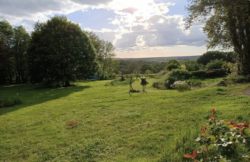 Saint-Barthelemy-de-Bussiere House | Country house (jacuzzi/terrace/park/hiking/mushrooms)