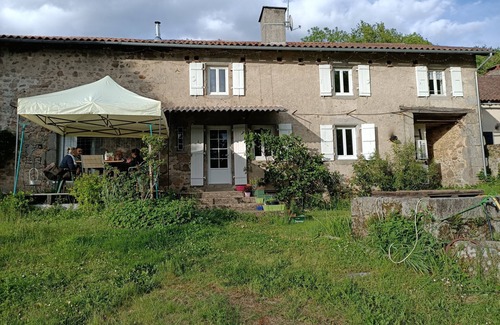 Saint-Barthelemy-de-Bussiere House | Country house (jacuzzi/terrace/park/hiking/mushrooms)