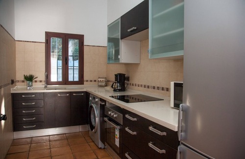 Chiclana de la Frontera Cottage | COUNTRY HOUSE "LA VERBENA".