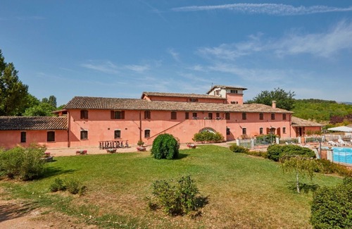 Uncinano Apartment | Country Apartment in the middle of Umbria . An 1600 century old Mill Acquamarina
