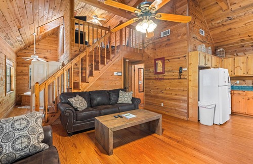 Helen Cabin | Country Charm B – 3rd Night Free! See Details Below.
