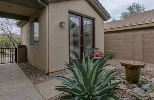 Anthem Country Club House | Country Club, Gated - Clean and cute 3 bed 3 bath home - Casita.