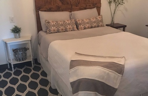 Boone County House | Country cottage. Have a nice quiet getaway with family.