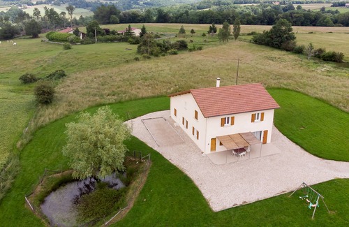 Roybon Cottage | Country Cottage * ideal for large family, family celebration and relaxation