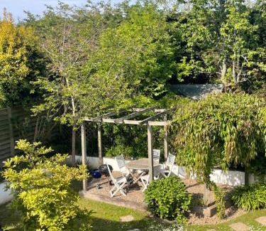 Saint Mary House | Country cottage with private garden close to beach