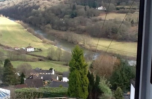 Redbrook Cottage | Country Cottage With Truly Amazing Views Over The River Wye valley. Pet friendly