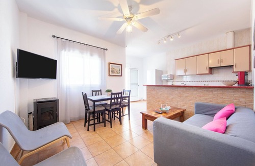 El Pozo de los Frailes House | Country House 'Luna' with Mountain View, Private Terrace and Wi-Fi