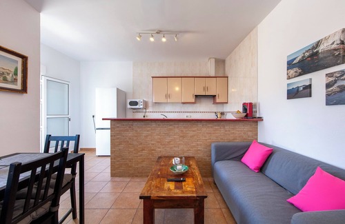 El Pozo de los Frailes House | Country House 'Luna' with Mountain View, Private Terrace and Wi-Fi