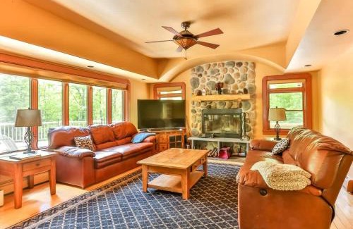Jewett House | Country Escape Overlooking Hunter & Windham Mts