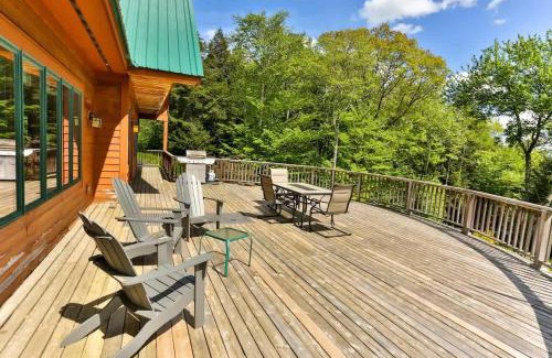 Jewett House | Country Escape Overlooking Hunter & Windham Mts