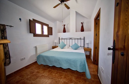 Algarinejo Other | Country Farmhouse - 3 bedrooms, breathtaking views, WIFI and large swimming pool
