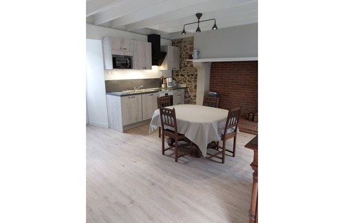 Saint-Sauveur-Lendelin House | Country house, 15 minutes from the sea