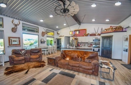 Palo Pinto House | Country Fun at the K6 Ranch
