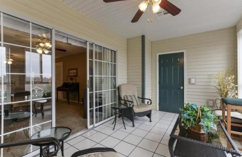 Branson House | Country Getaway Condo -No Stairs Close to Strip