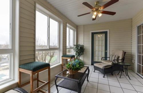 Branson House | Country Getaway Condo -No Stairs Close to Strip
