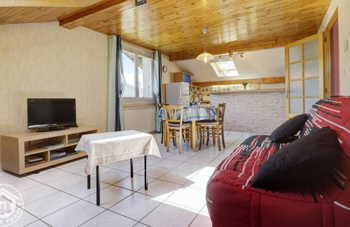 Brison-Saint-Innocent House | Country house located 1km from the Lac du Bourget beach (largest natural lake in France). At 6km,
